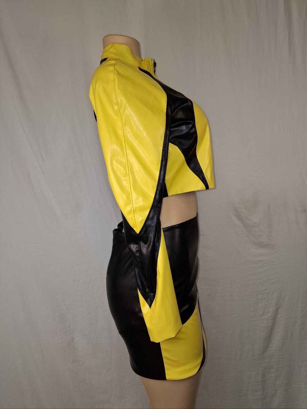Fashion Nova Yellow & Black Colorblock Mini Skirt - Picture 9 of 17